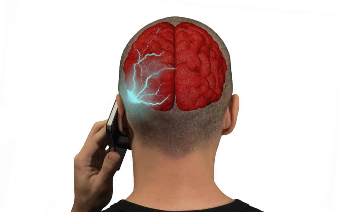 خطر ابتلا به سرطان مغز با استفاده از تلفن همراه، اتهامی بیش نیست